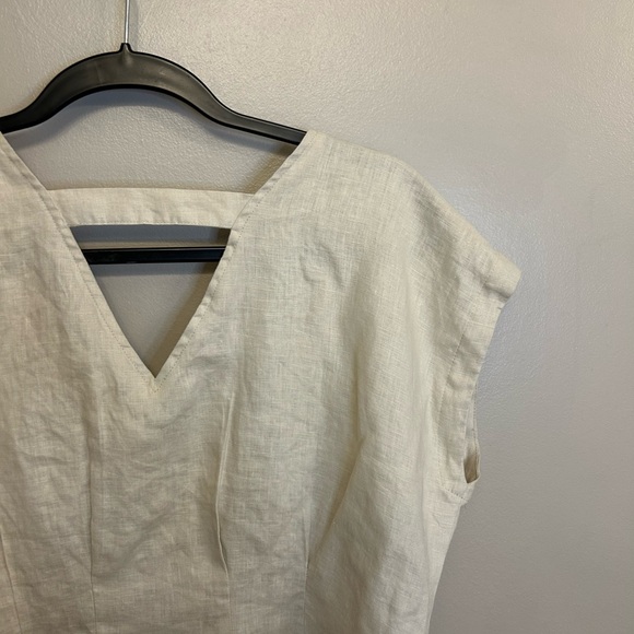 NWT Grace Elements 100% linen taupe top with cutout in back size 8 - Picture 11 of 12